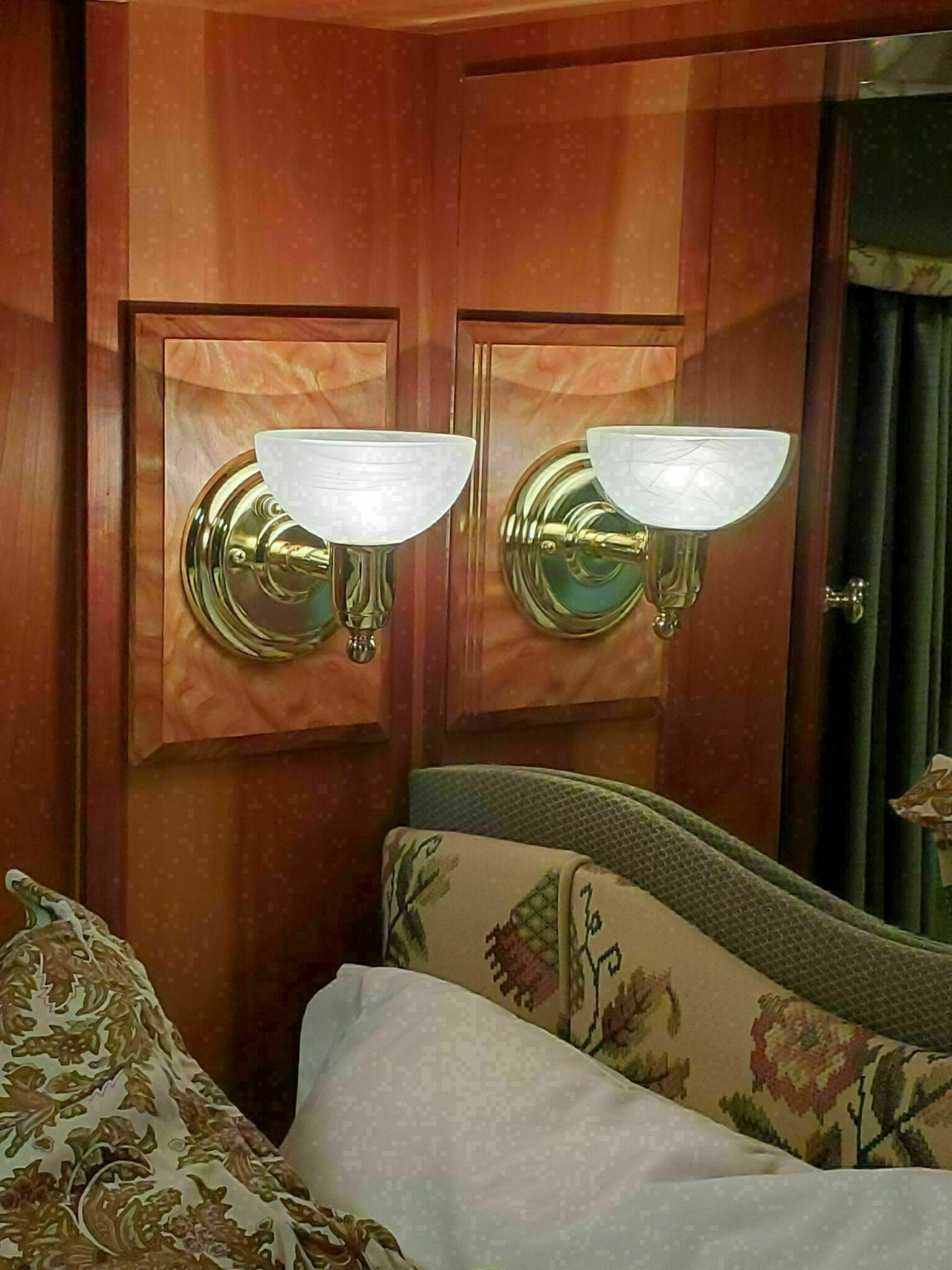 sconce13